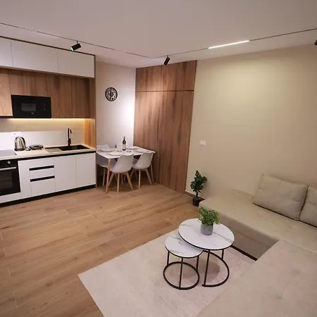Dionis Garden Feriehus *